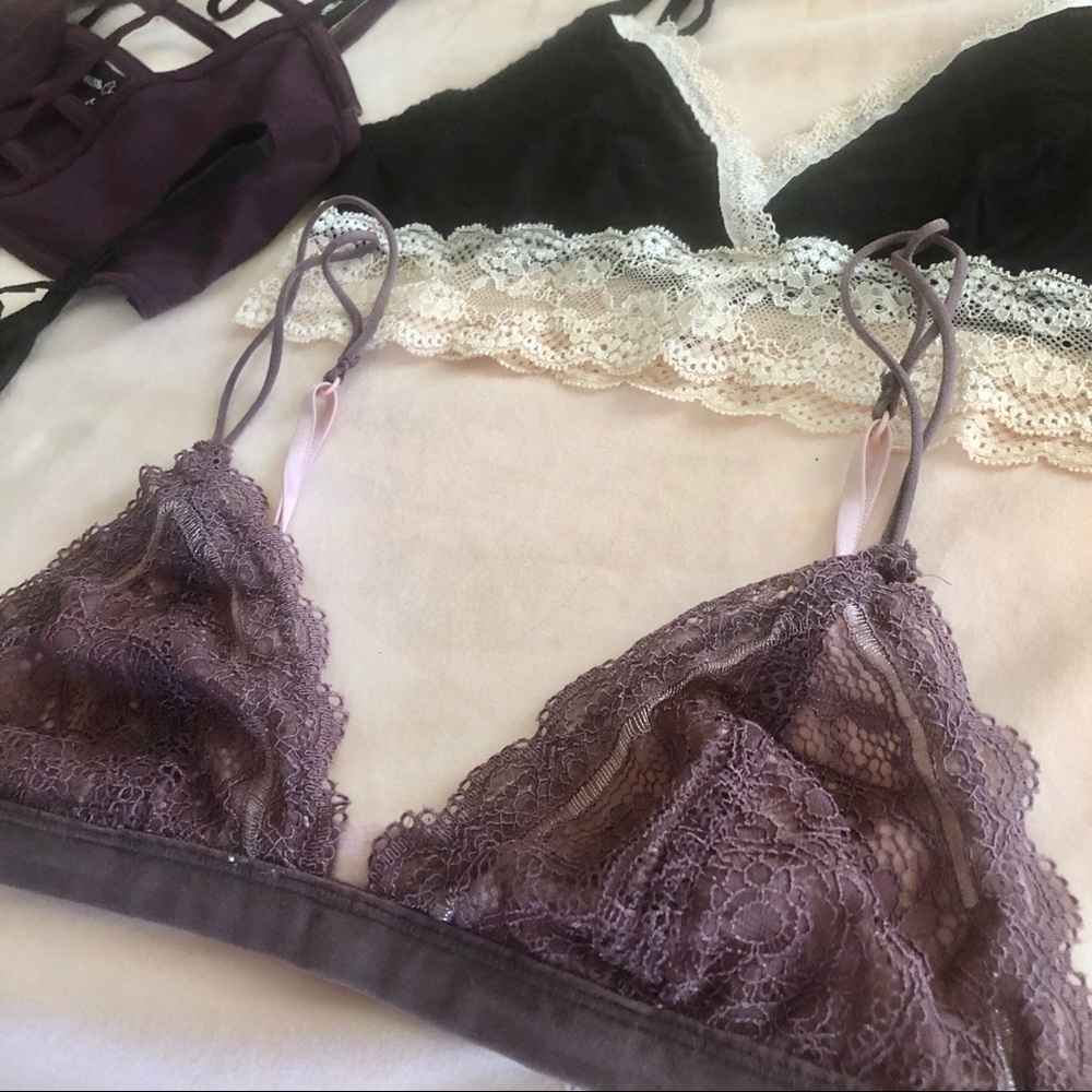 4 bralettes - Picture 3 of 3